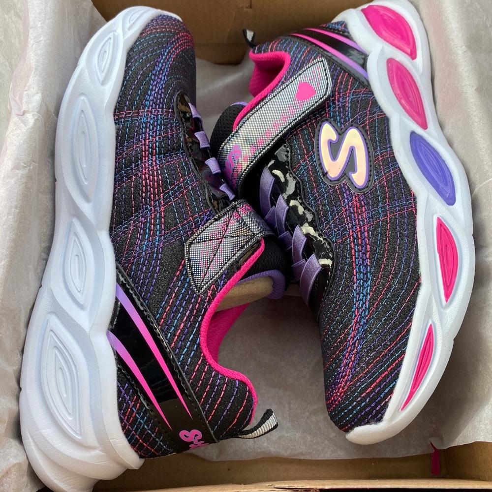 Sketchers Light Up Shoes